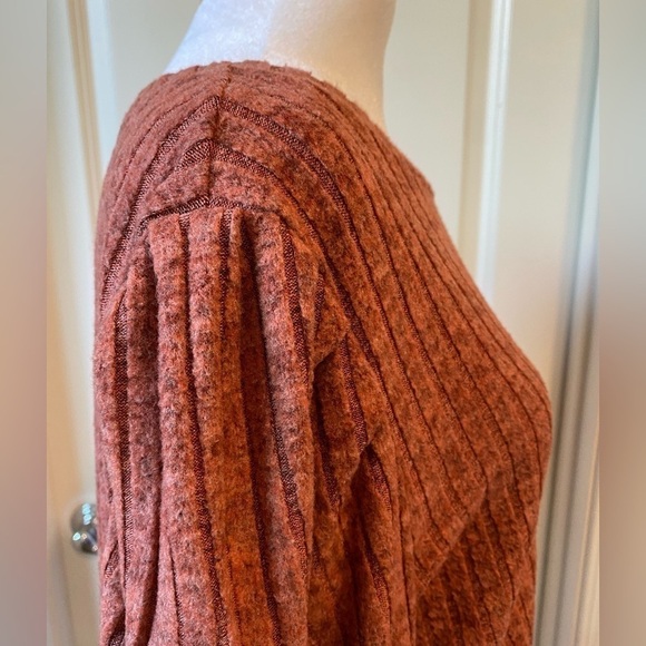 Miholl Waffle Knit Slouchy Twist Tie Hem Top Long Sleeves Size Women's XL - Picture 3 of 8